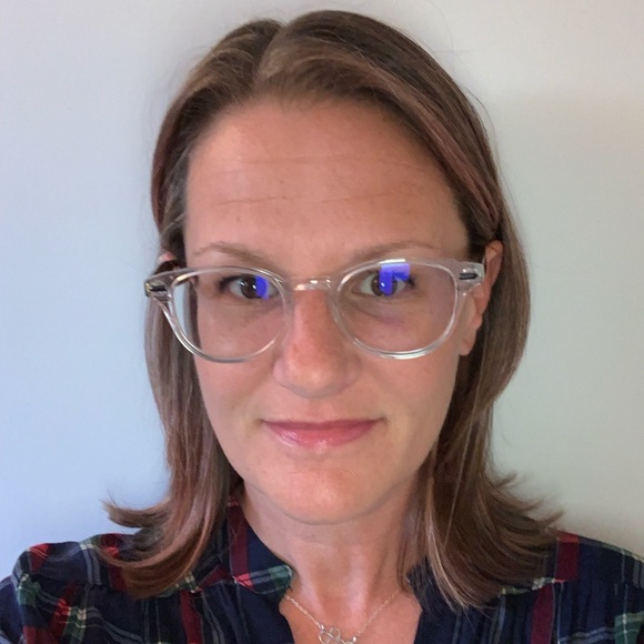 Meet your Posher, Katie - Picture 2 of 3